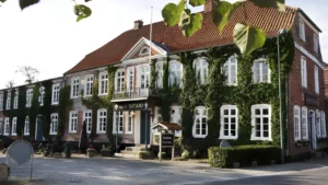 Gram Slot & Slotskroen